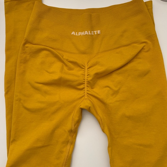 Alphalete Amplify in Golden Hour - Picture 5 of 5